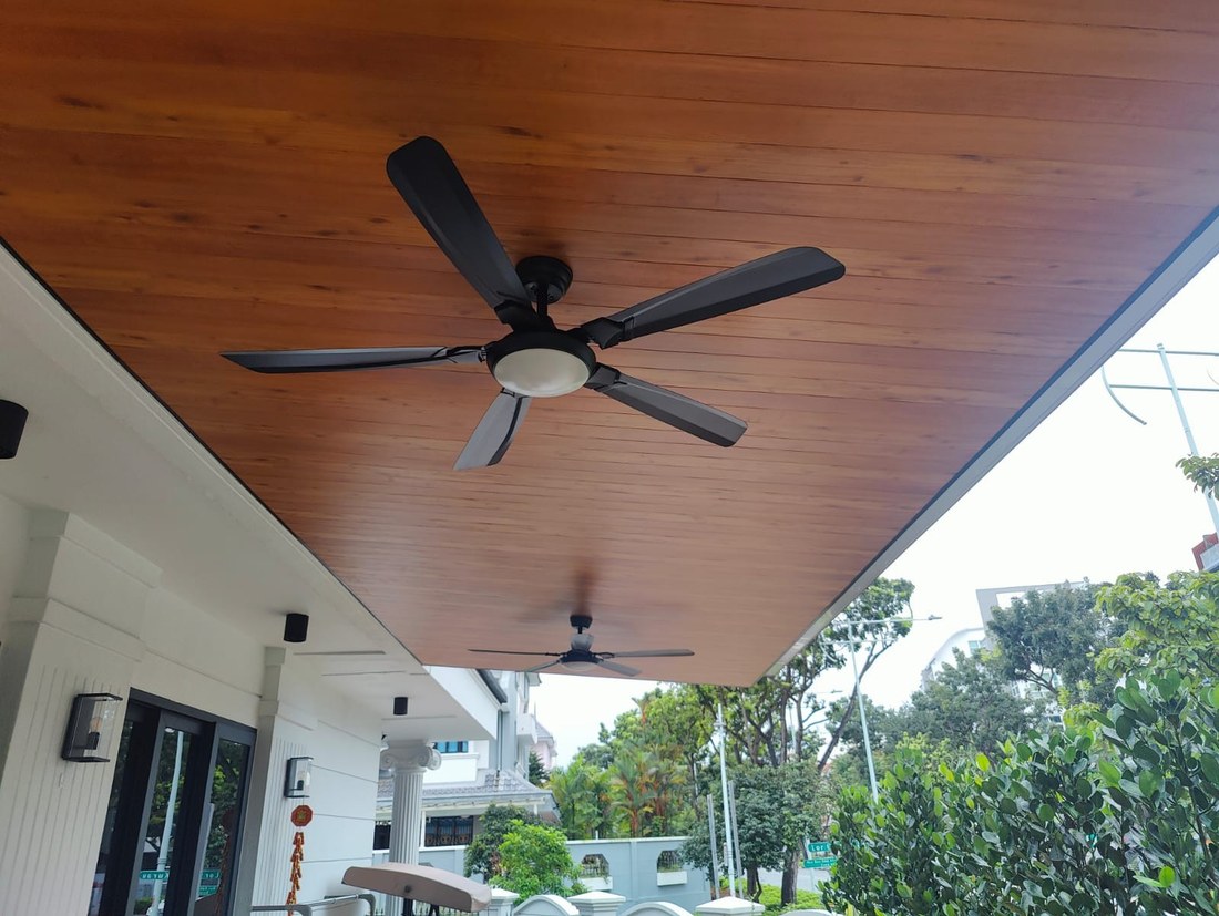Aluminium composite ceiling panel with timber finish